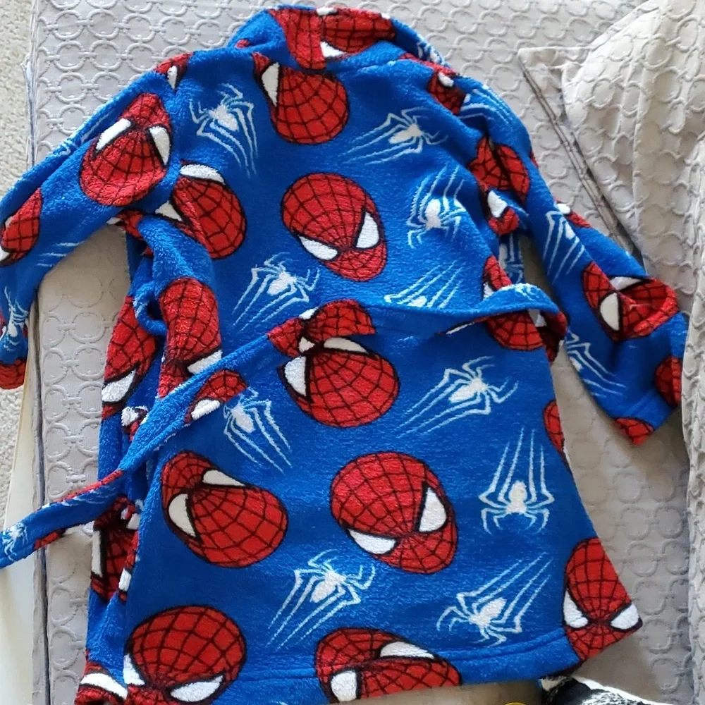 Marvel Spider-Man Kids Robe - Picture 4 of 4